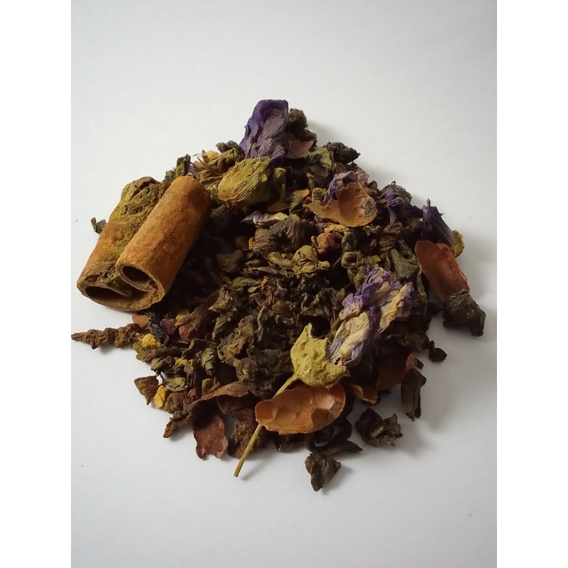 Té Azul Matcha Chai Latte